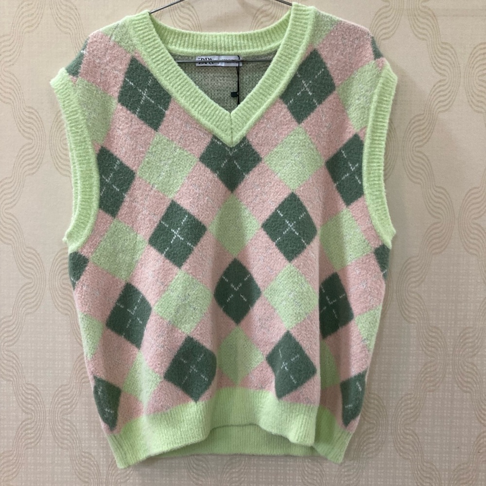 ZARA Sweater Vest - Picture 3 of 8